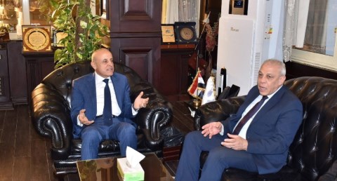 رئيس هيئة تنمية الصعيد يبحث مع محافظ الأقصر تعزيز التعاون المشترك