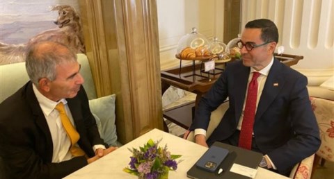 الخطيب» يبحث خطط مجموعة شلهوب الإماراتية لزيادة استثماراتها في مصر     