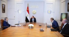 الرئيس السيسي يوجه بتطوير الخدمات الملاحية والبحريةَ بقناة السويس 