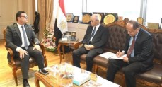 وزير الإسكان يبحث سبل تعزيز التعاون المشترك بين مصر واليابان 