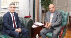 مصر والجزائر تبحثان دعم الشراكة والاستثمار بمجالات الكهرباء والطاقة المتجددة 