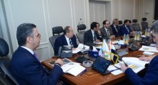  وزير التموين يجتمع برئيس مجلس إدارة شركة مطاحن ومخابز شمال القاهرة 