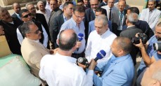 وزير الزراعة ومحافظ الشرقية ورئيس البنك الزراعي يتابعون أعمال تسليم القمح في شون البنك بالشرقية
