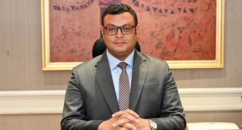 وزير الاسكان 