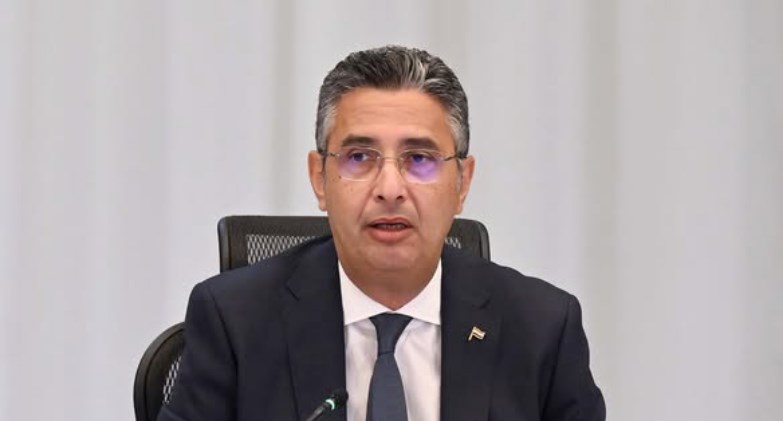  وزير التموين والتجارة الداخلية