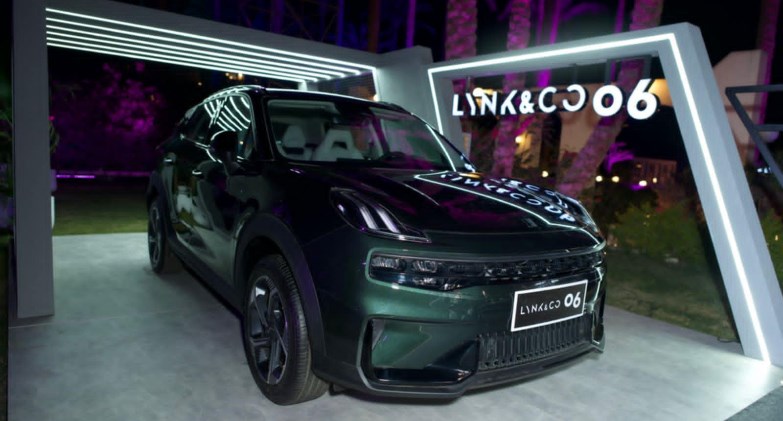 سيارة  Lynk & Co