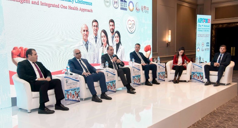انطلاق ملتقي الفارما الثامن والمؤتمر الدولي التاسع للصيادلة العرب
