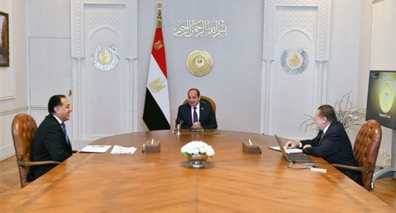 السيسي يوجه بتوفير المناخ لجذب الاستثمارات وتمكين القطاع الخاص     