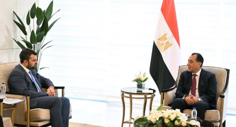 رئيس الوزراء يلتقي وزير خارجية بلغاريا