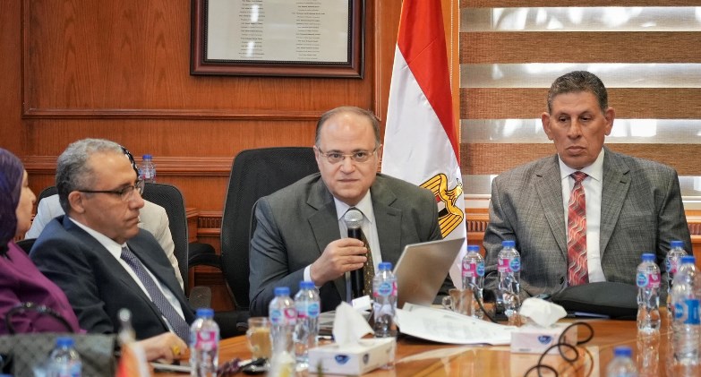  الغمراوي:  تطوير الرقابة على المصانع والأسواق الدوائية بشكل مستدام
