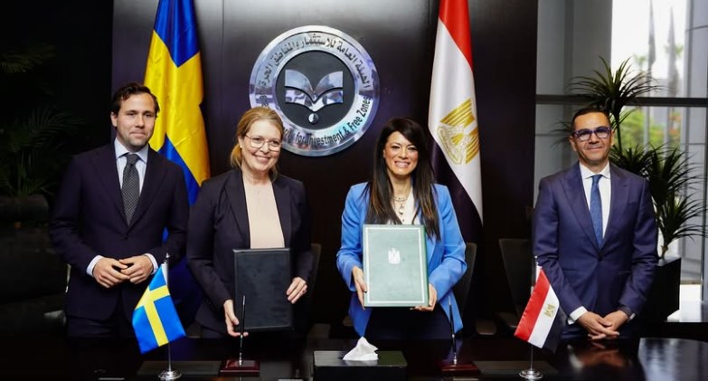 التعاون مع السويد فى مجال الكهرباء والنقل