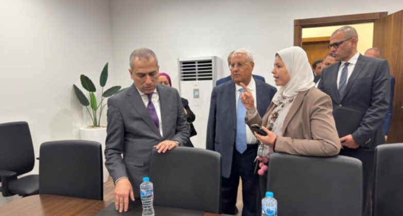 رئيس البنك الزراعي يتفقد الأعمال النهائية بمقر البنك بالعاصمة الإدارية