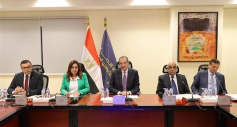 وزير الاتصالات يعلن إصدار 19 مليون رقم قومى عقارى  