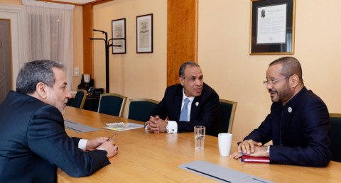 بدر ﻋﺑد اﻟﻌﺎطﻲ وزﯾر اﻟﺧﺎرﺟﯾة والهجرة 
