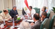خالد عبدالغفار نائب رئيس مجلس الوزراء وزير الصحة