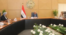 وزير الكهرباء يبحث الشراكة مع بنك الاستثمار والاتحاد الأوروبيين     