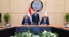 الوزير : توقيع عقد ترخيص شركة رحلة رايدز لتنظيم خدمات النقل البري     