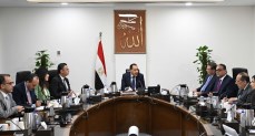 رئيس الوزراء يعقد اجتماعاً لبحث واستعراض فرص وتحديات صناعة السكر