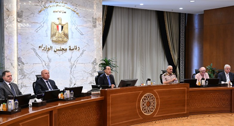 رئيس الوزراء يوجه الأجهزة المعنية بتلافي الأزمات خلال إجازة عيد الأضحى