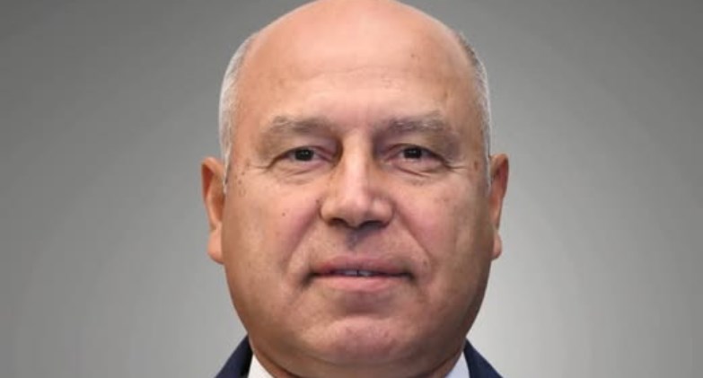 كامل الوزير 