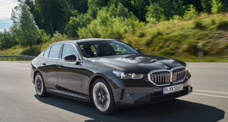 جلوبال أوتو للسيارات تقدم النسخة BMW 520i Luxury الجديدة  