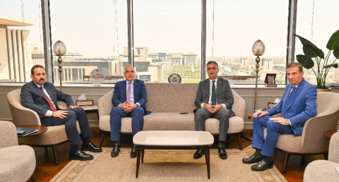 وزراء يناقشون تطوير زراعة محصولى قصب وبنجر السكر و زيادة الإنتاجية