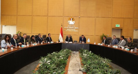 وزيرا قطاع الأعمال والإسكان يبحثان مستجدات موقف المشروعات المشتركة
