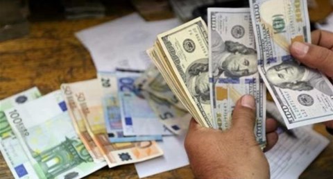 ضبط قضايا إتجار بالنقد الأجنبي