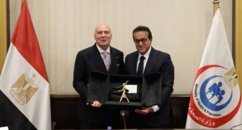 وزير الصحة والسكان