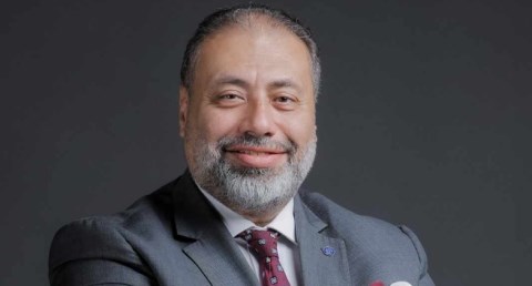 أحمد خليفة يقود ثروة للتأمين