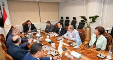 وزير الاسكان والمرافق والمجتمعات العمرانية