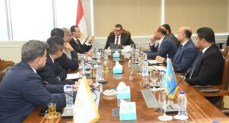 وزير الإسكان والمرافق والمجتمعات العمرانية