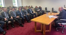 وزير الكهرباء والطاقة المتجددة