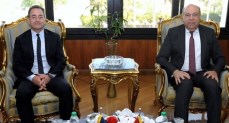 مصر وفرنسا تبحثان سُبل تعزيز التعاون في مجال الطيران المدني  