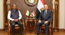 وزير قطاع الأعمال يبحث فرص تعزيز التعاون الاستثماري بين مصر والهند 