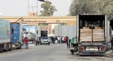 قوافل المساعدات الإنسانية تبدأ التحرك من الأراضي المصرية باتجاه قطاع غزة     