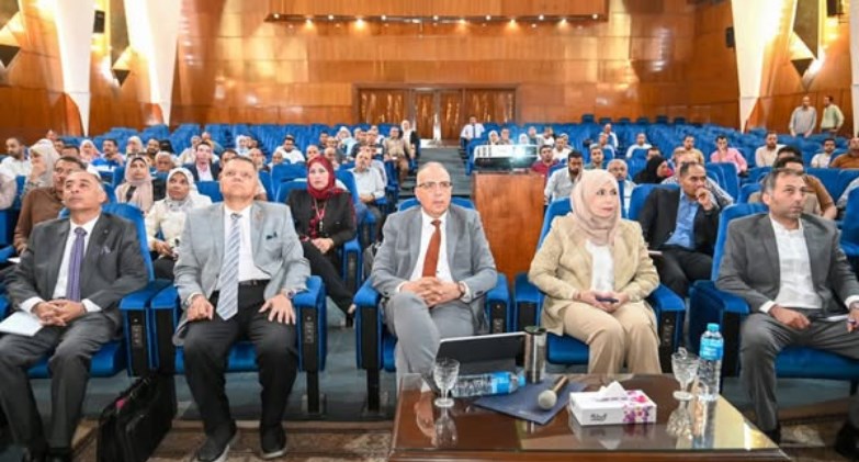 وزير الموارد المائية والرى 