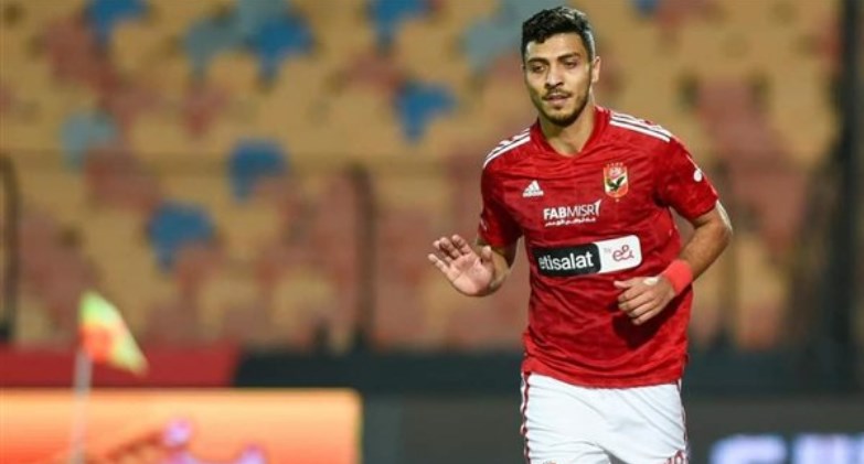 النادي الأهلي يعلن ضم محمد شريف 