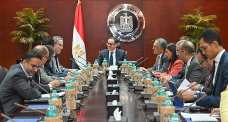 وزير الاستثمار يبحث خطط بيبسيكو لزيادة مشروعاتها في مصر 