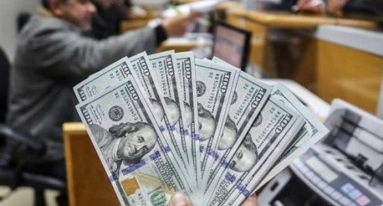 ضبط قضايا إتجار بالنقد الأجنبي 
