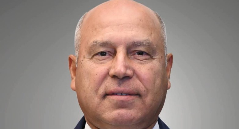 وزير الصناعة والنقل