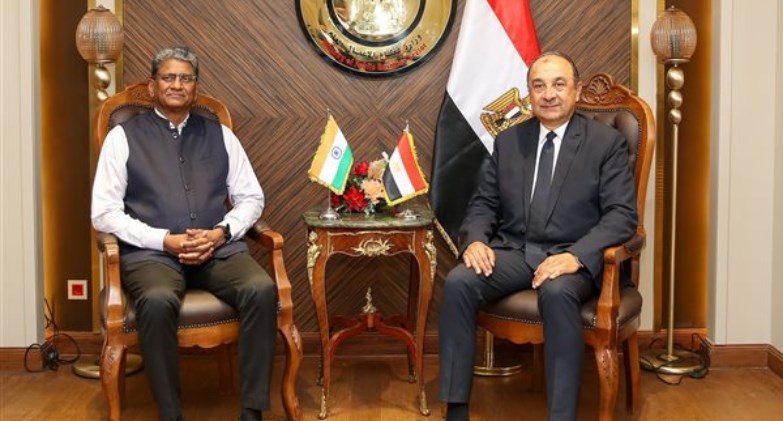 وزير قطاع الأعمال يبحث فرص تعزيز التعاون الاستثماري بين مصر والهند 