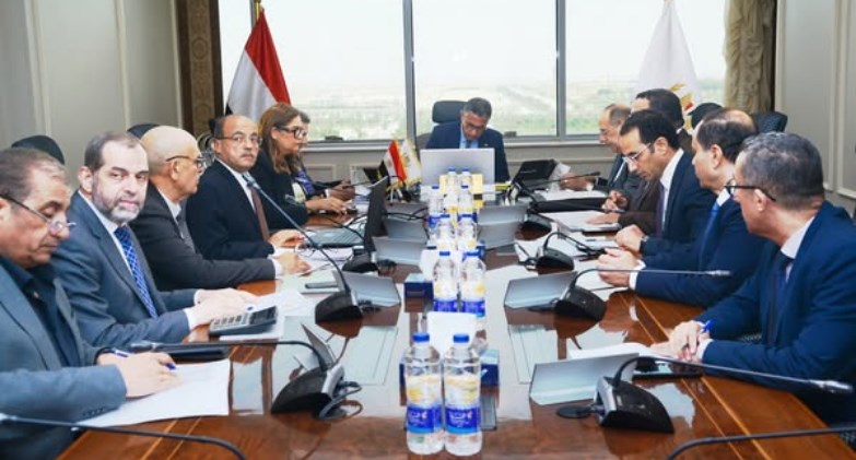 اجتماع  قيادات الشركة العامة لمخابز القاهرة الكبرى