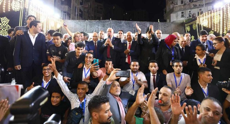  السيد القصير