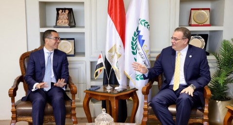 رئيس التنظيم والإدارة يبحث مع وزير الاستثمار والتجارة الخارجية وتيسير بيئة الأعمال