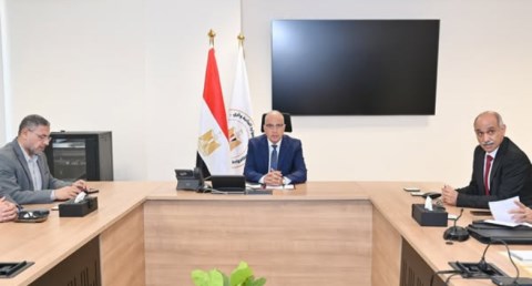  وزير الموارد المائية والري 