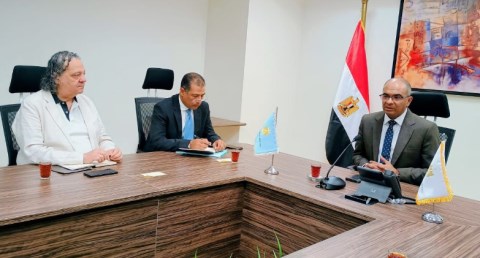 نائب وزير الإسكان يترأس اجتماع لجنة إعداد لائحة قانون المرافق