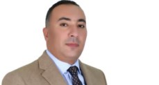 الدكتور رامى عاشور 