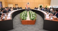  وزير الصناعة والنقل