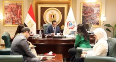 وزير الصحة يبحث مع المرشحة لمنصب سفيرة مصر لدى السويد 